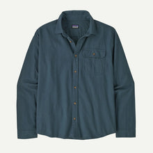 Load image into Gallery viewer, Patagonia- M L/S Lightweight Fjord Flannel Shirt
