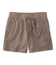 Load image into Gallery viewer, LL Bean- W Vista Camp Shorts 6"
