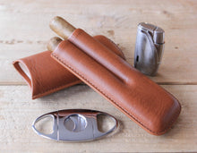 Load image into Gallery viewer, Klaro Two-Cigar Travel Case
